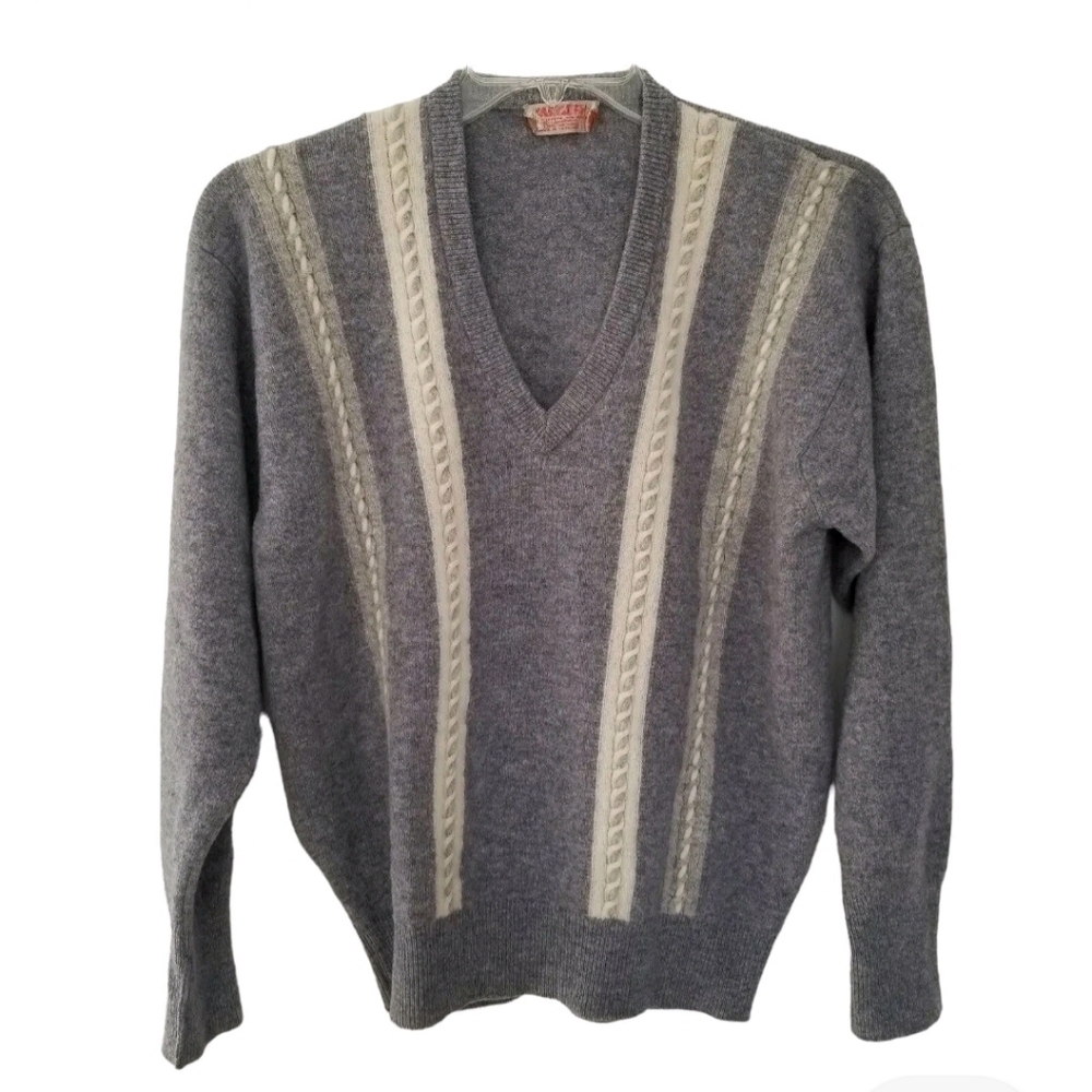 Vintage JAEGER Mens 100% Lambswool Cable Knit V-Neck Sweater Size Large *Flaw